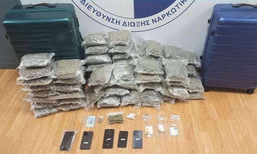 «Ελ. Βενιζέλος»: Συνελήφθησαν τέσσερα μέλη διεθνούς κυκλώματος ναρκωτικών με 32 κιλά κάνναβης