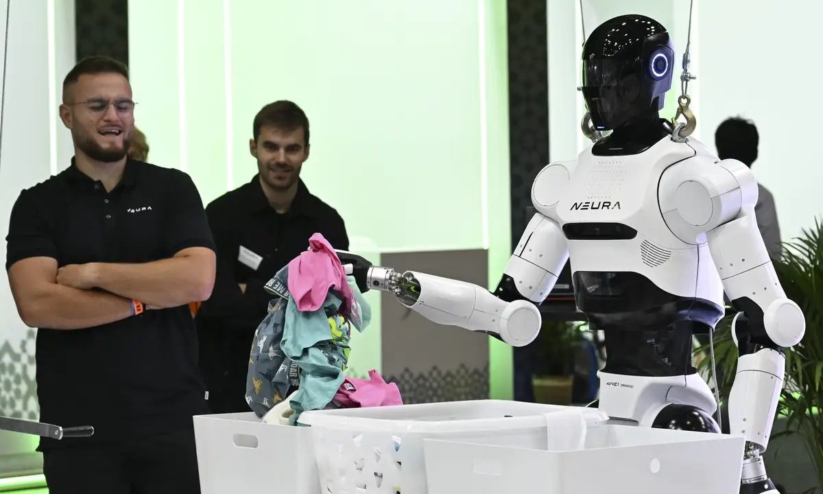 Αυτές οι επιχειρήσεις σε πληρώνουν για να… διπλώνεις ρούχα – Ο απίστευτος λόγος