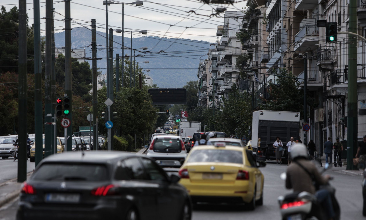 Αποκαταστάθηκε η κυκλοφορία στο Χαϊδάρι μετά την πτώση καλωδίων