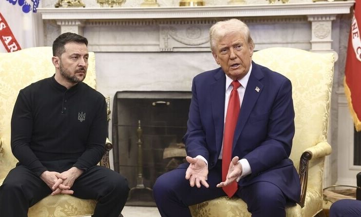 Σε εξέλιξη τηλεφωνική συνδιάλεξη μεταξύ του Βολοντίμιρ Ζελένσκι και του Ντόναλντ Τραμπ