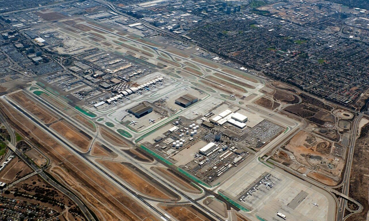 Χάος στις πτήσεις στο Λος Άντζελες: Κλειστό το αεροδρόμιο LAX λόγω τεχνικών προβλημάτων