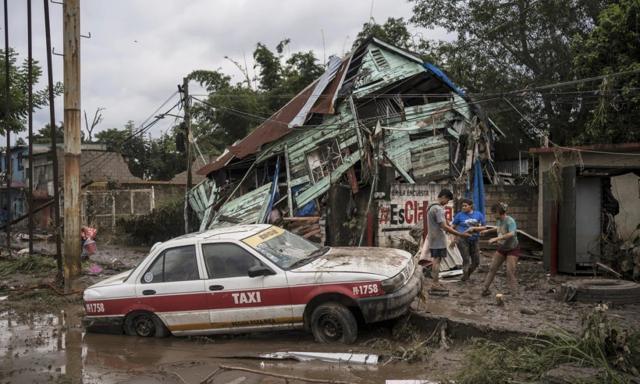 Μεξικό: Αυξήθηκε ο αριθμός των θυμάτων από τις φονικές πλημμύρες – Τουλάχιστον 44 οι νεκροί