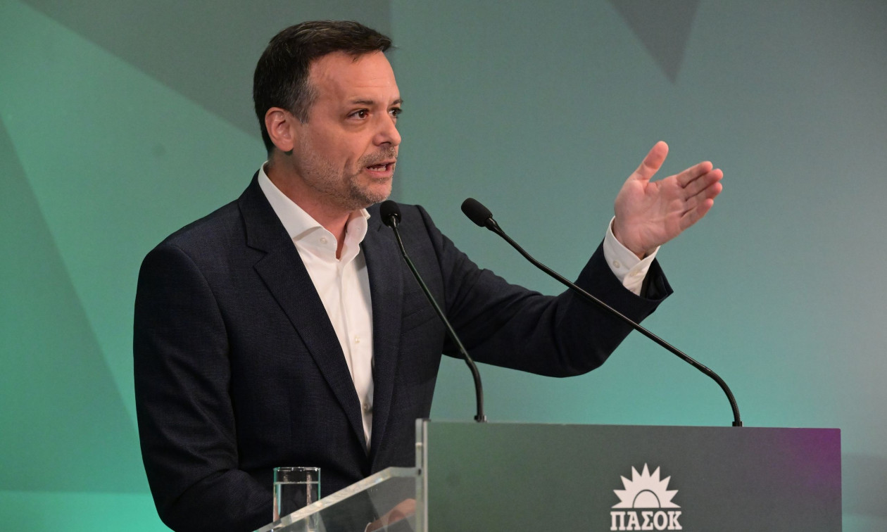 Χάρης Δούκας: Διαφοροποίηση από ΠΑΣΟΚ και κάλεσμα σε προοδευτική συμμαχία