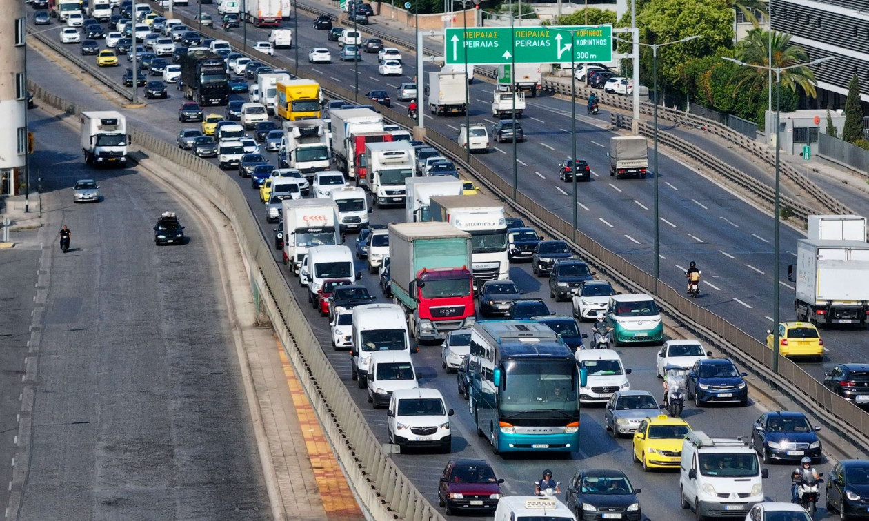 Κίνηση τώρα: Απίστευτες καθυστερήσεις στον Κηφισό λόγω ακινητοποιημένου οχήματος