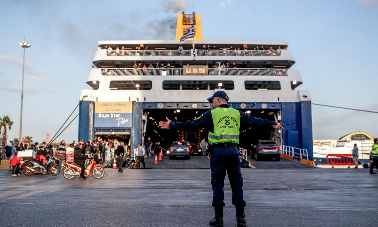 Εκπτώσεις σε ακτοπλοϊκά και αεροπορικά εισιτήρια – Ποιοι είναι οι ωφελούμενοι