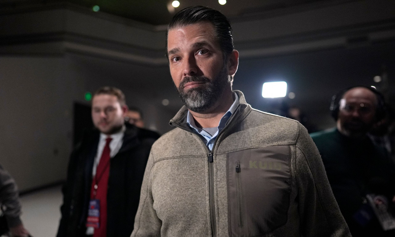 Ιστότοπος δημοσίευσε τους αριθμούς τηλεφώνων διασήμων – Ανάμεσα τους ο πρωθυπουργός της Αυστραλίας