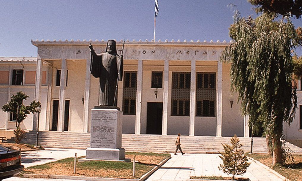 Κόρινθος: Tηλεφώνημα για βόμβα στα δικαστήρια