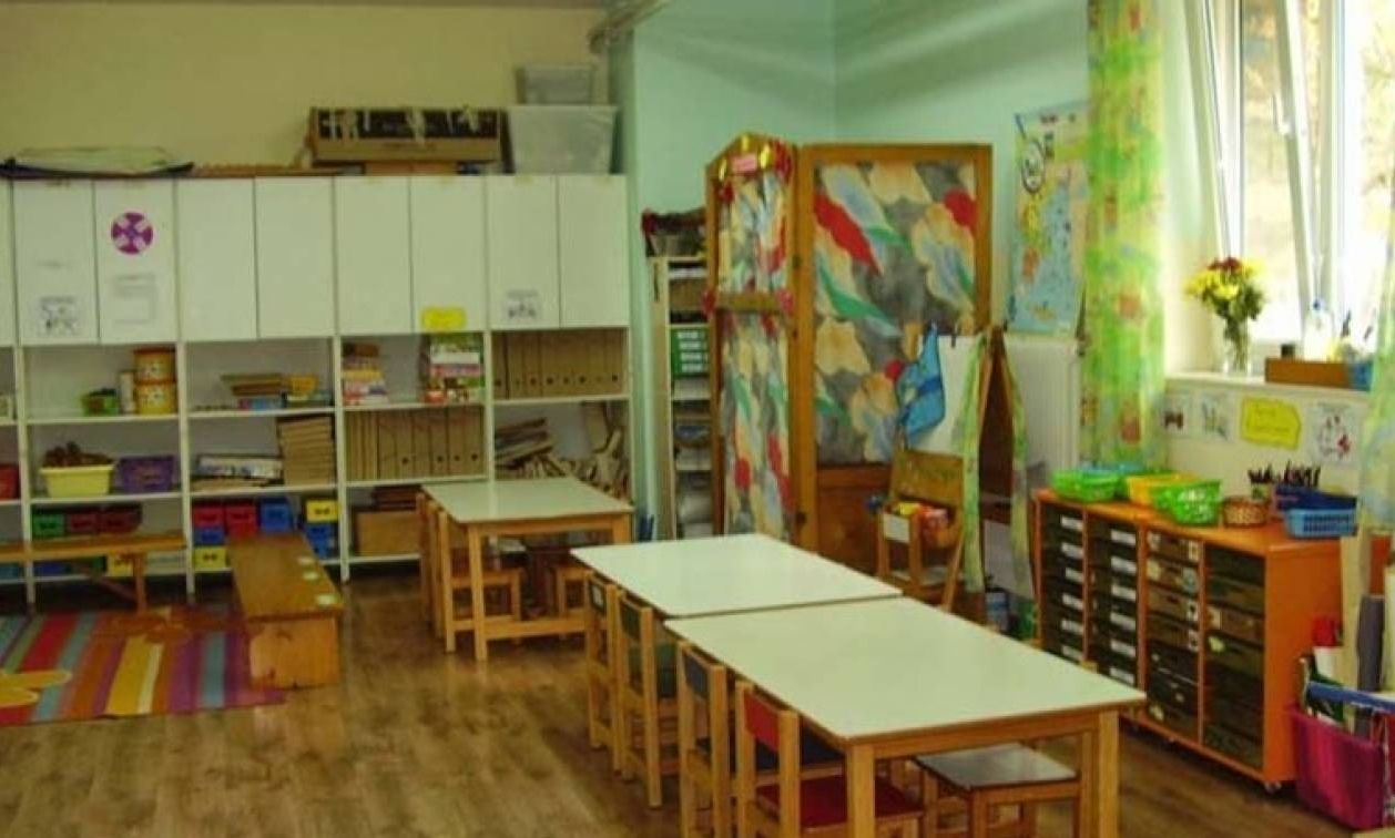 Θεσσαλονίκη: Νηπιαγωγός καταδικάστηκε για 4χρονο που ξέφυγε από την τάξη και βγήκε στον δρόμο
