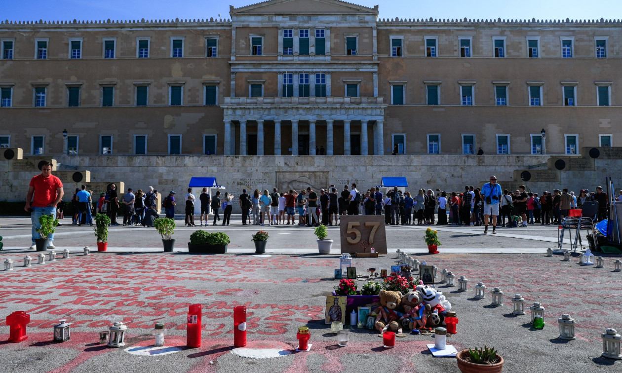 Κυβερνητικές πηγές: Δεν θα σβήσουμε τα ονόματα των νεκρών της τραγωδίας