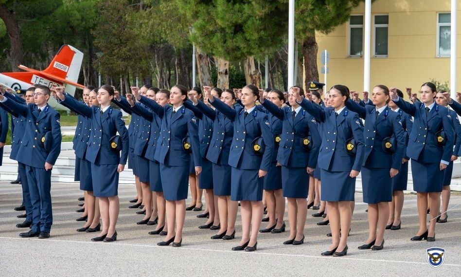 Τατόι: Ορκωμοσία πρωτοετών δοκίμων στη Σχολή Μονίμων Υπαξιωματικών Αεροπορίας – Εικόνες και βίντεο