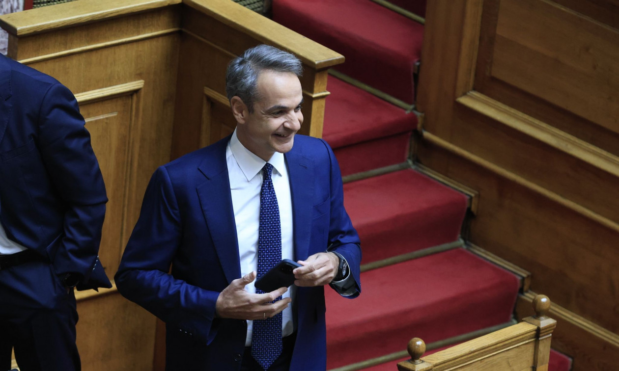 LIVE – Δευτερολογία Μητσοτάκη: Θα πιάνατε τον κ. Τραμπ από το πέτο;