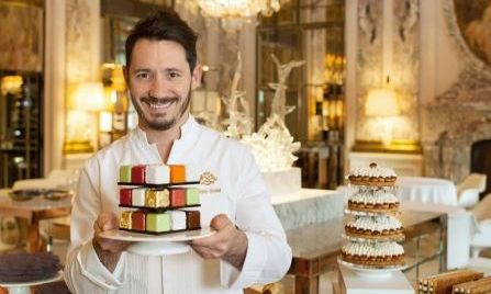 Cedric Grolet: Ο ζαχαροπλάστης-σταρ του διαδικτύου που πλημμύρισε με σοκολάτα το Instagram