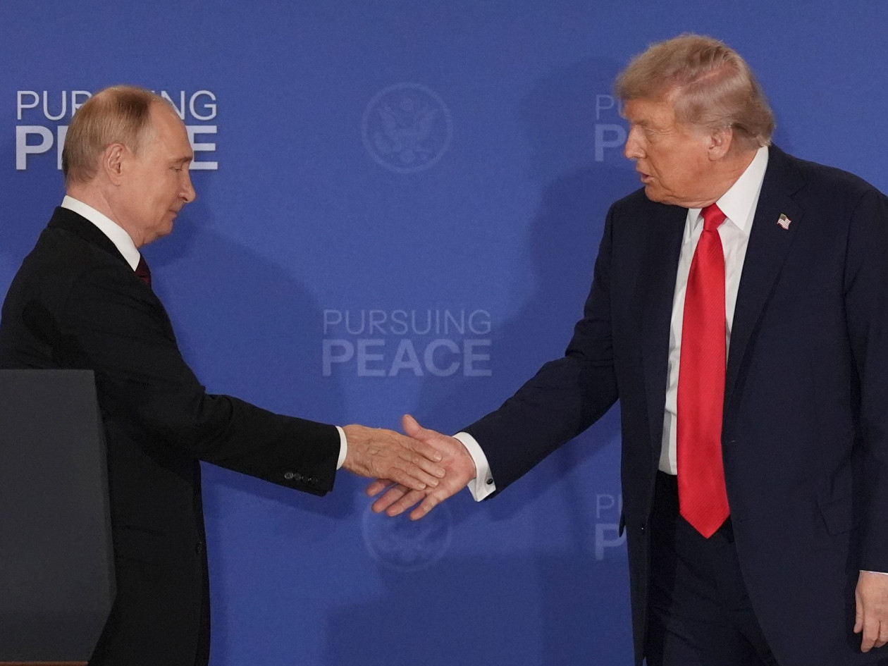 Πεσκόφ: Πιθανή συνάντηση Πούτιν και Τραμπ τις επόμενες δύο εβδομάδες