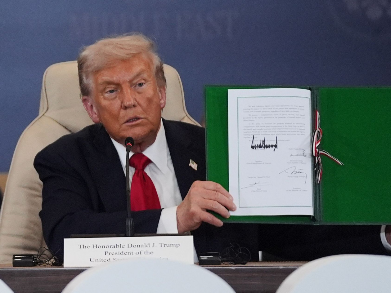 Explainer: Τι είναι οι Συμφωνίες του Αβραάμ, γιατί ο Τραμπ ζήτησε επέκταση και κατά πόσο γίνεται