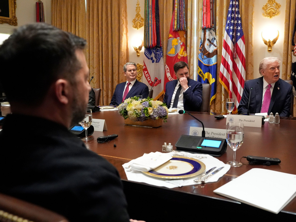 Ο Ζελένσκι επιμένει στην προμήθεια Tomahawk – «Προτιμάμε να τελειώσει ο πόλεμος», απαντά ο Τραμπ