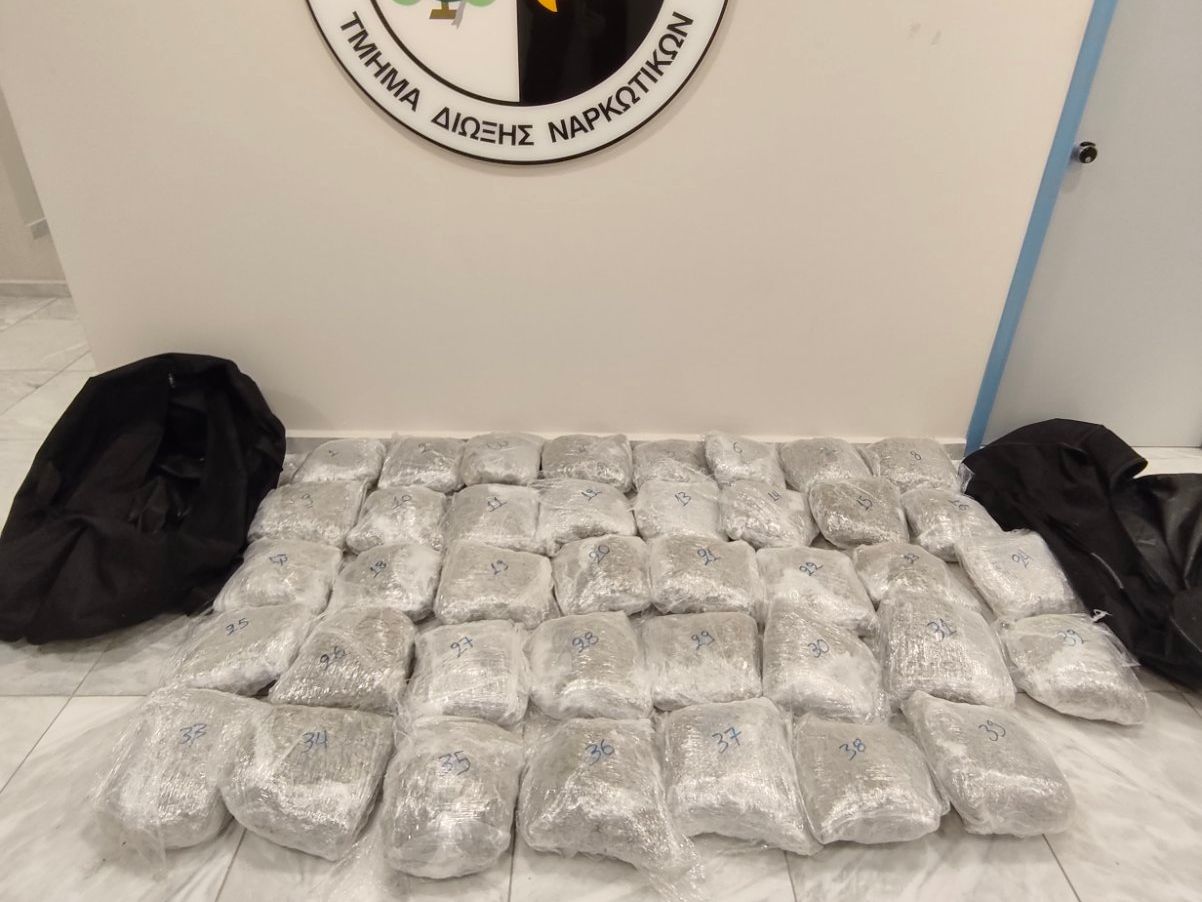 Κοζάνη: Τέσσερις συλλήψεις για μεταφορά μεγάλης ποσότητας ακατέργαστης κάνναβης