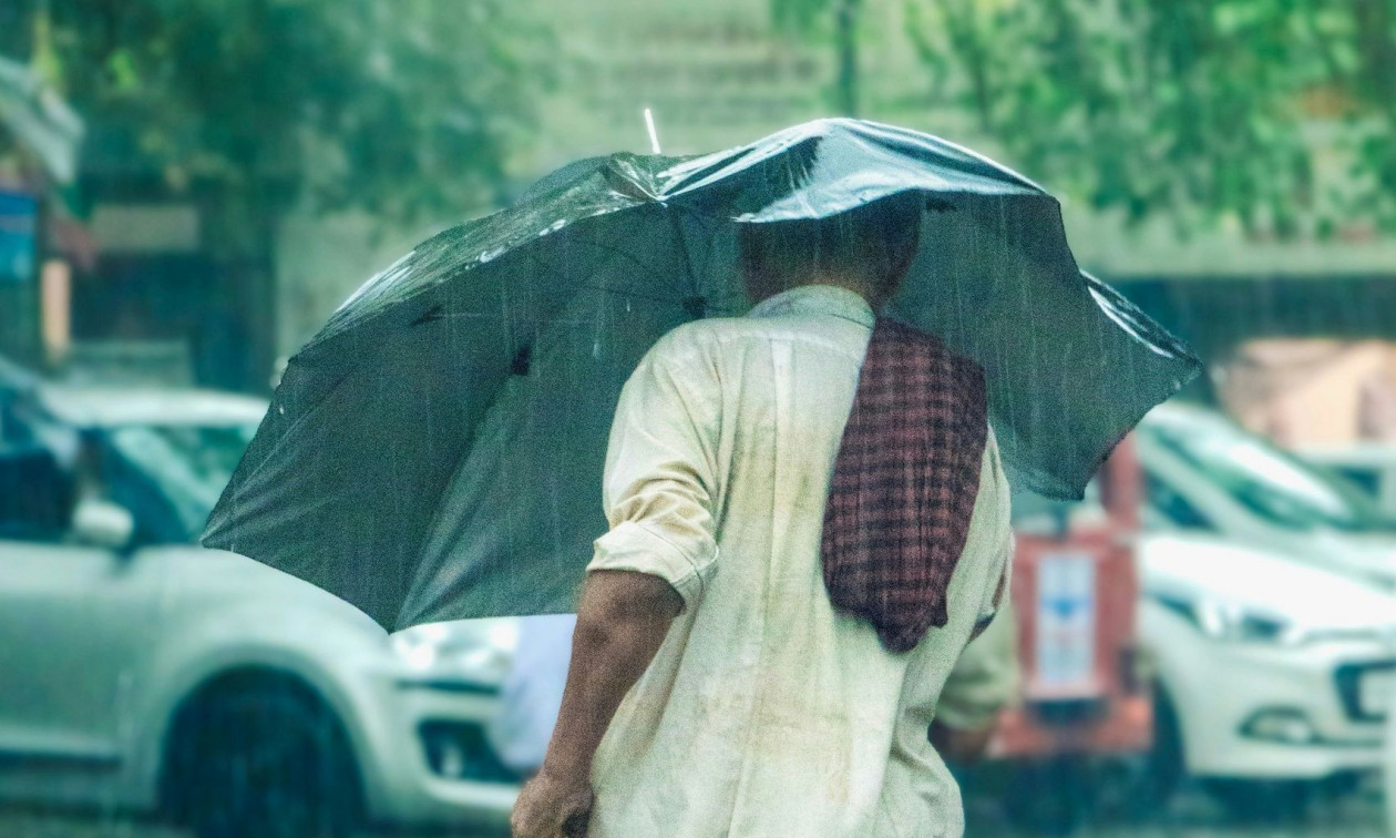 Καιρός: Πού θα βρέξει τις επόμενες ώρες – Πώς θα κινηθούν τα δύο κύματα κακοκαιρίας