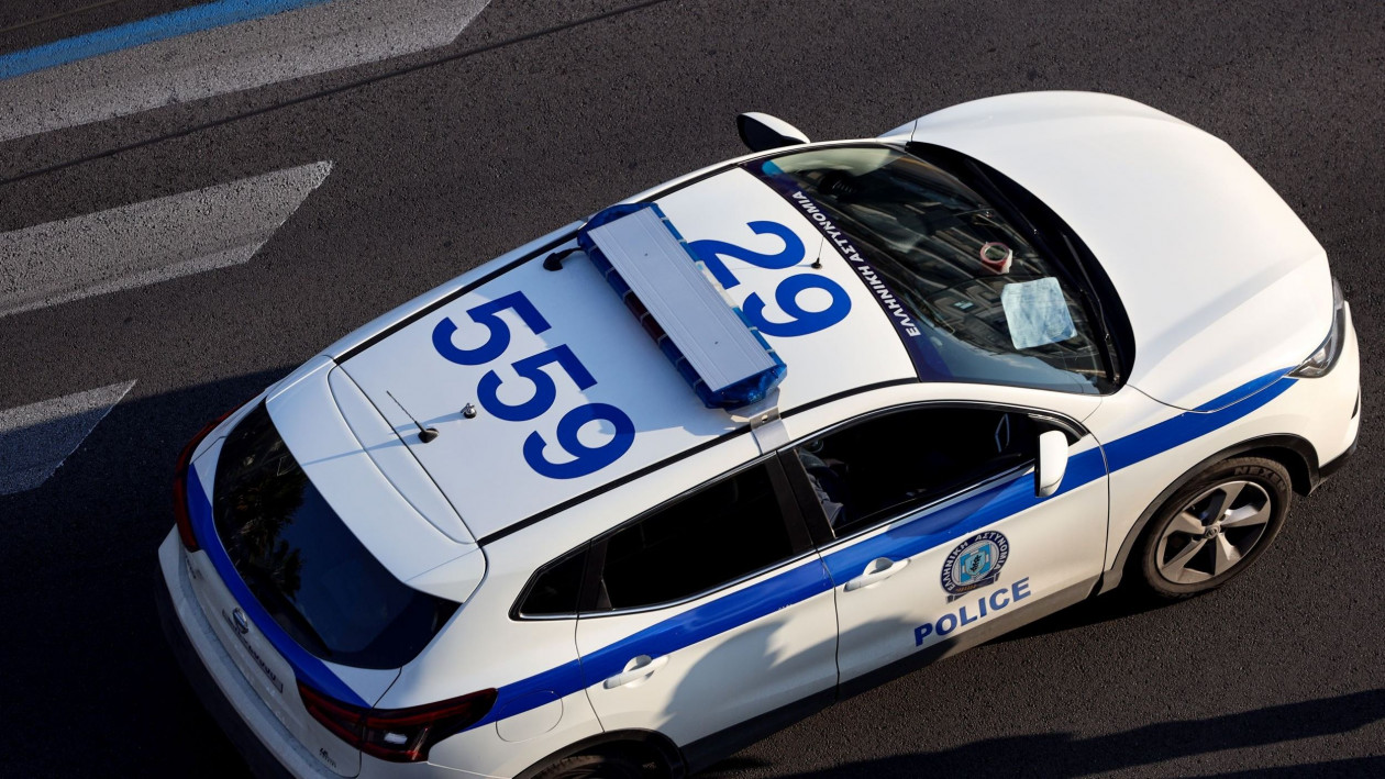 Περιστέρι: 48χρονος ανέβαζε φωτογραφίες στα social με πιστόλια