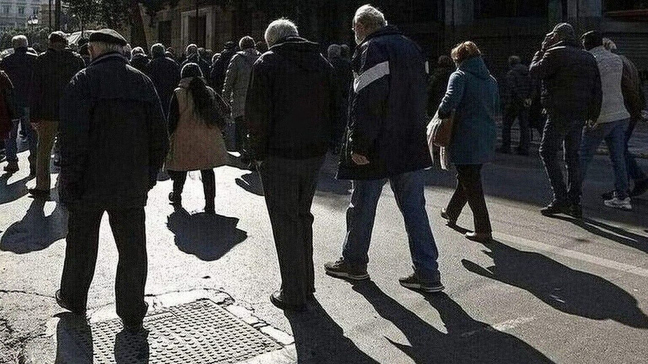 Αναδρομικά έως 4.527 ευρώ για δώρα και επικουρικές συντάξεις με τόκους 7 ετών