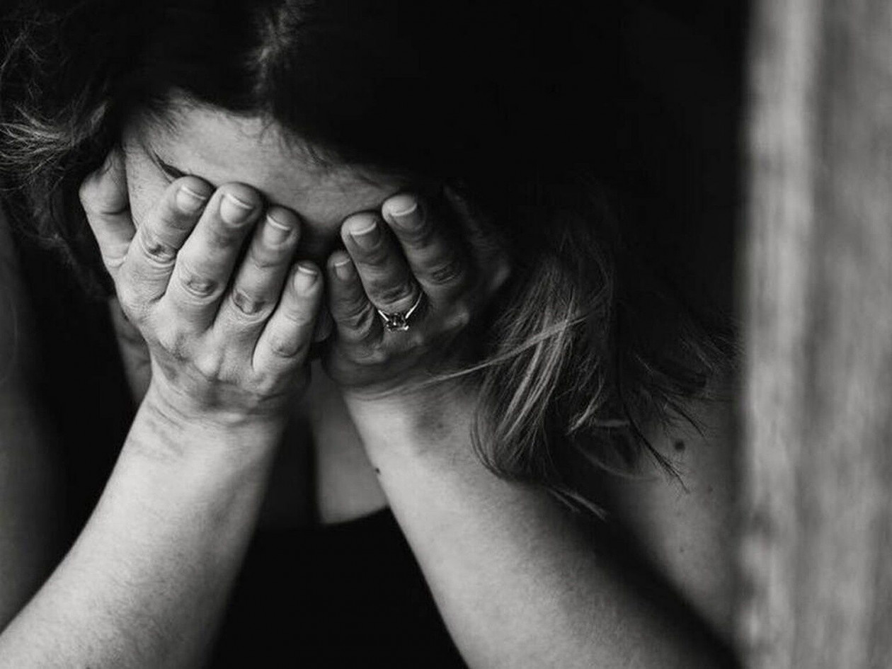 Φρίκη στην Ηλεία: Κακοποιούσε σεξουαλικά την κόρη και απείλησε να κάψει στο φούρνο τη γυναίκα του