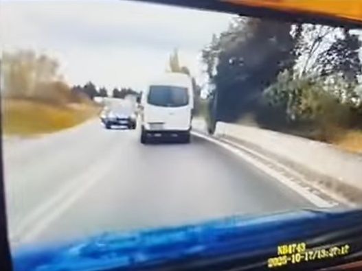 Θεσσαλονίκη: Bίντεο ντοκουμέντο από τη στιγμή σύγκρουσης οχημάτων στο Πλαγιάρι