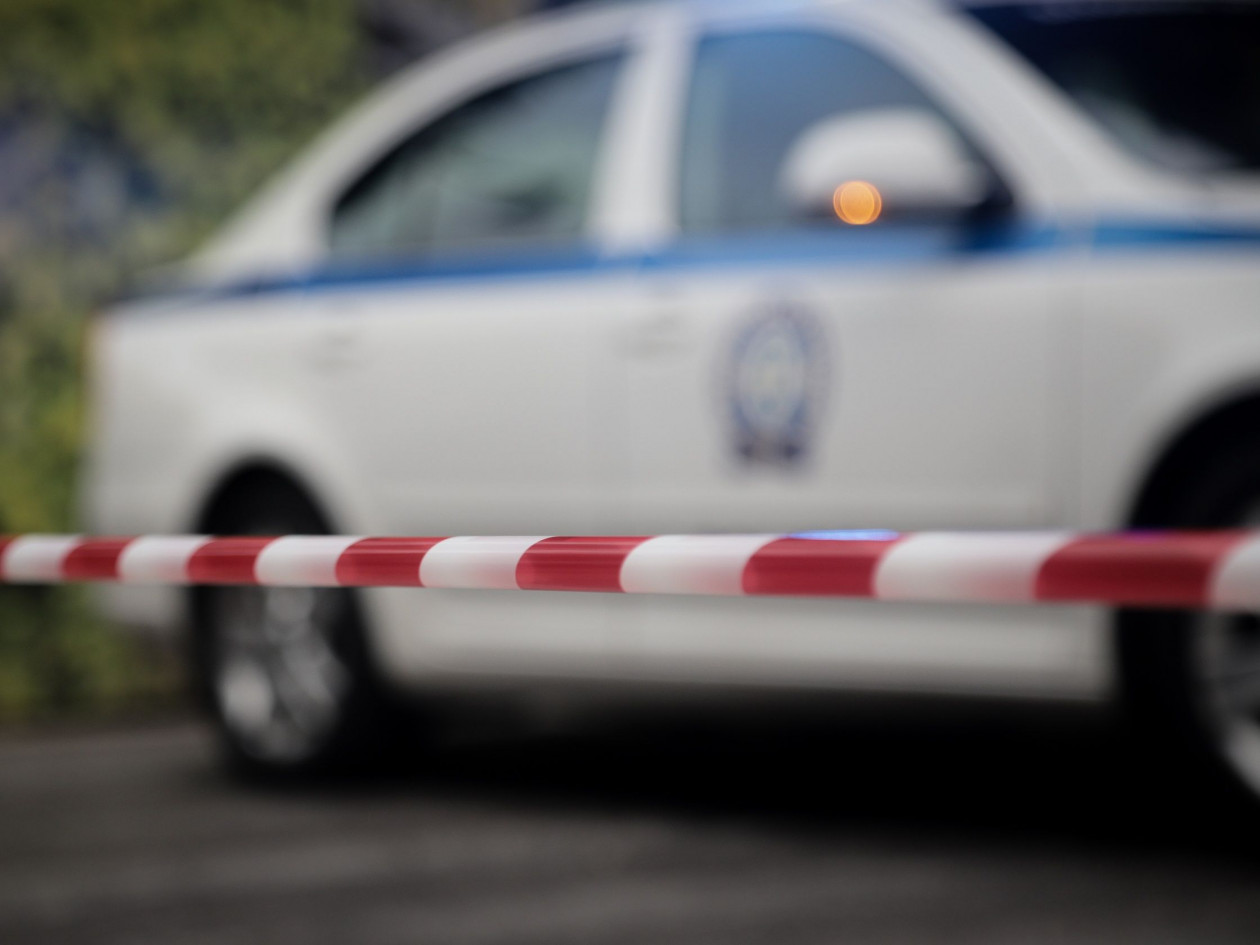 Γαλάτσι: Χειροπέδες σε τρία άτομα για εργαστήριο κάνναβης σε σπίτι