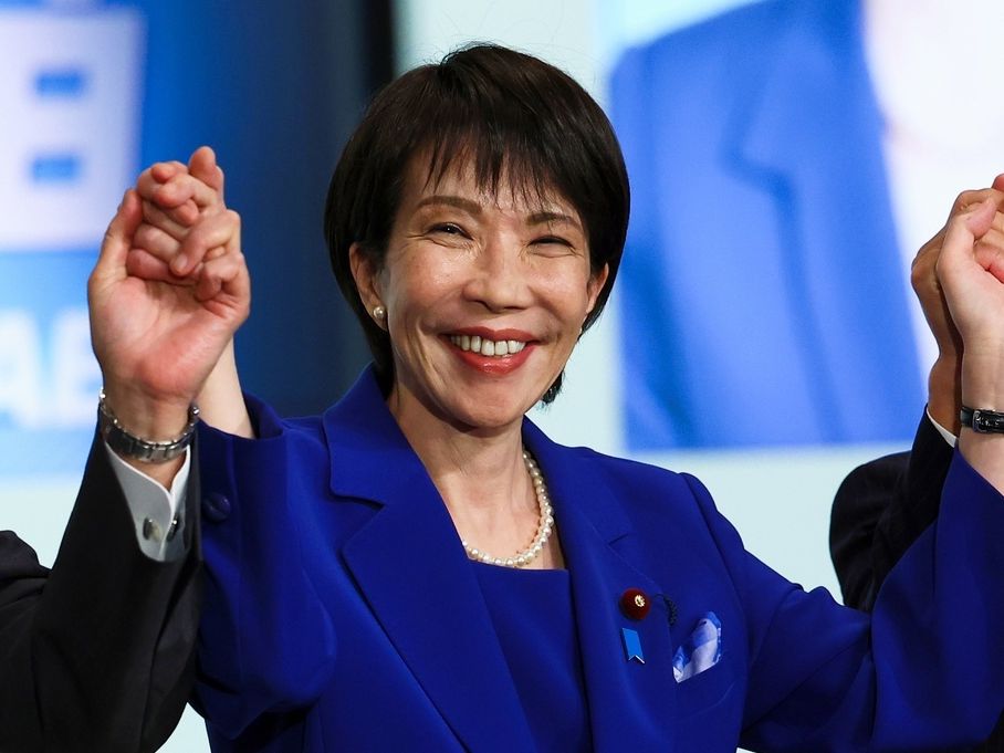 Σανάε Τακαϊτσι: Η πρώτη γυναίκα πρωθυπουργός της Ιαπωνίας λατρεύει τη heavy metal, παίζει ντραμς