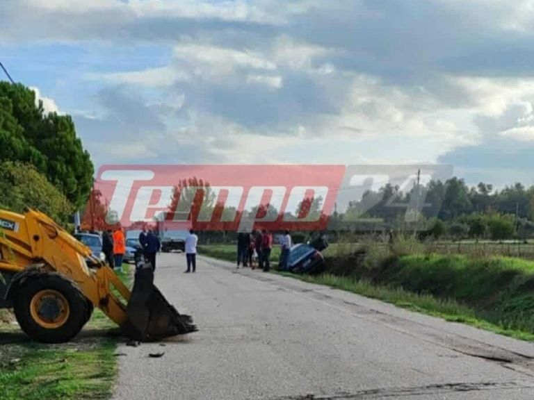 Απίστευτο τροχαίο στην Αχαΐα: Εκσκαφέας βγήκε από παράδρομο και παρέσυρε με τον κουβά ΙΧ σε χαντάκι