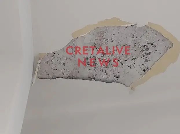 Ηράκλειο: Αποκολλήθηκαν σοβάδες από τη Λότζια – Δείτε φωτογραφίες