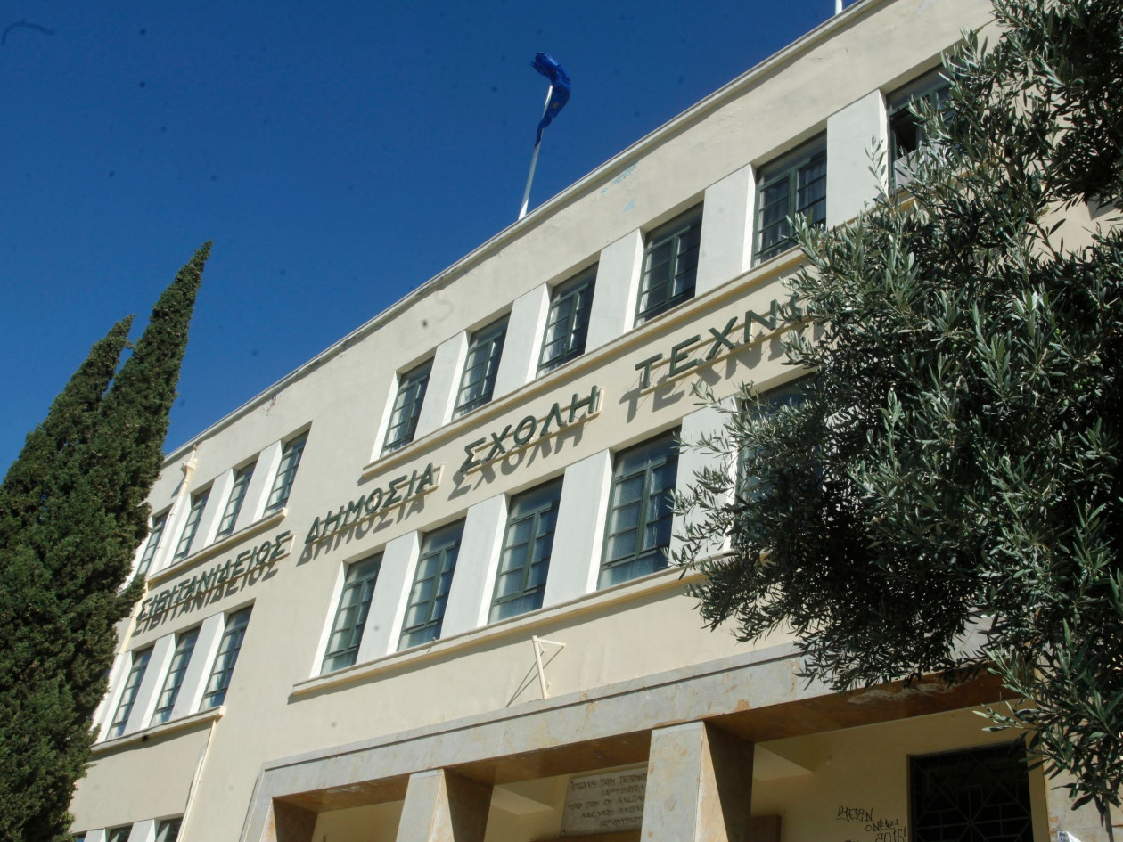 Σιβιτανίδειος: Εξωσχολικός χαστούκισε τη διευθύντρια και έβρισε καθηγητές