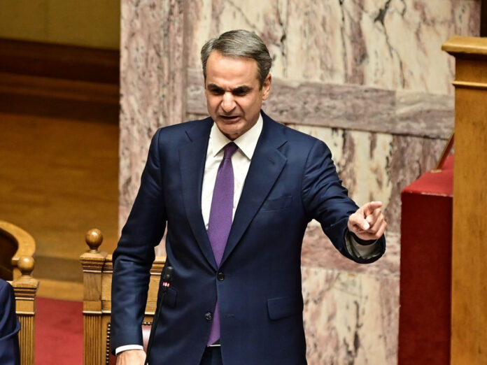 1688516-2c94f55e-mitsotakis-androulakis.jpg