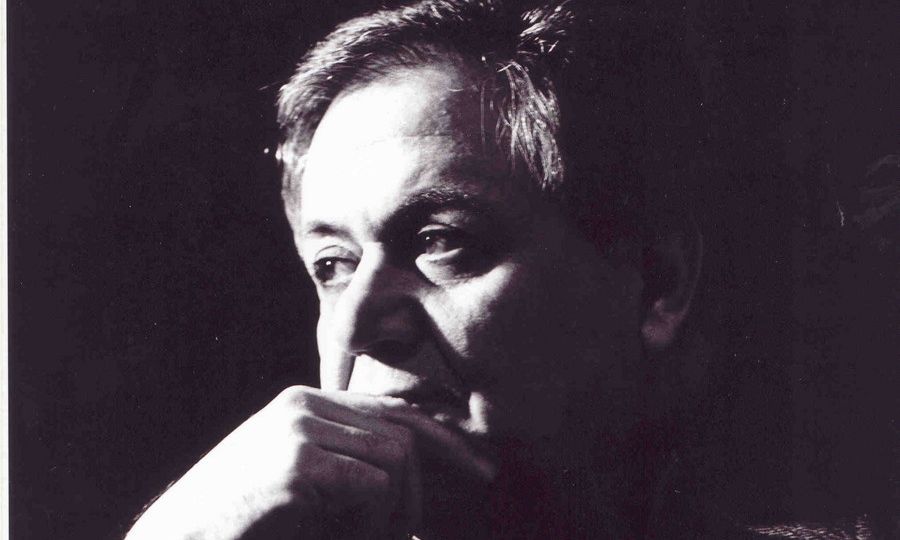 Μάνος Χατζιδάκις: Η ιστορία πίσω από τον «Κεμάλ» και η μουσική απάντηση του Ρασούλη 30 χρόνια μετά