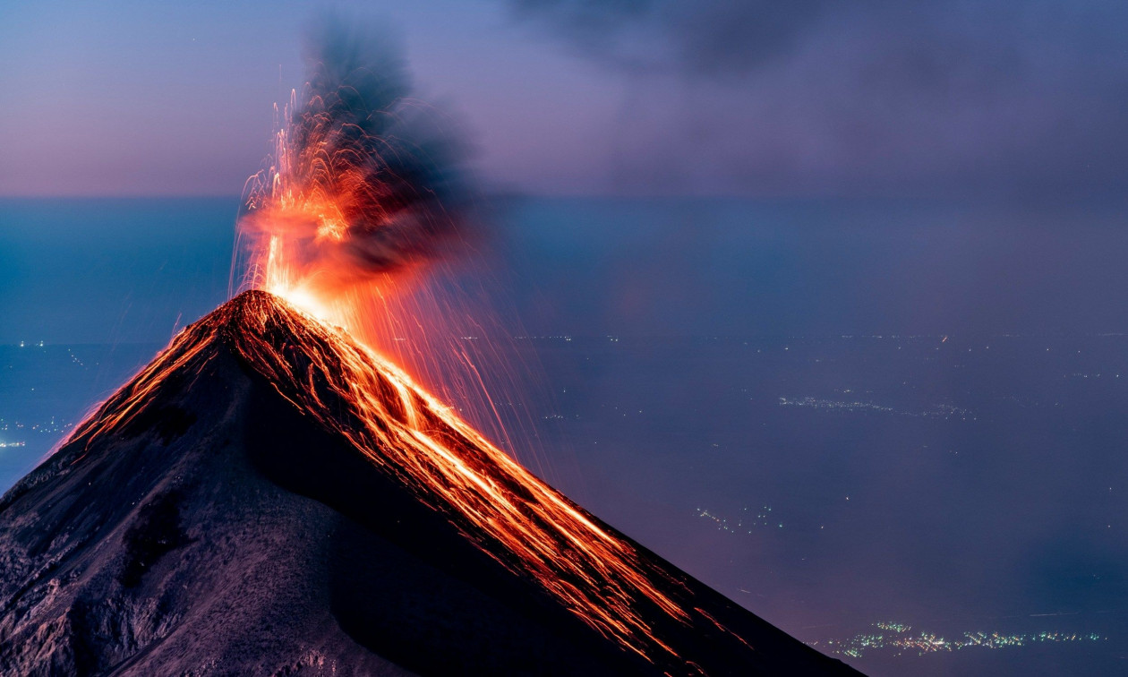Φόβοι ότι κολοσσιαίο ηφαίστειο «εξαφανισμένο» για 700.000 χρόνια έχει «ξυπνήσει»