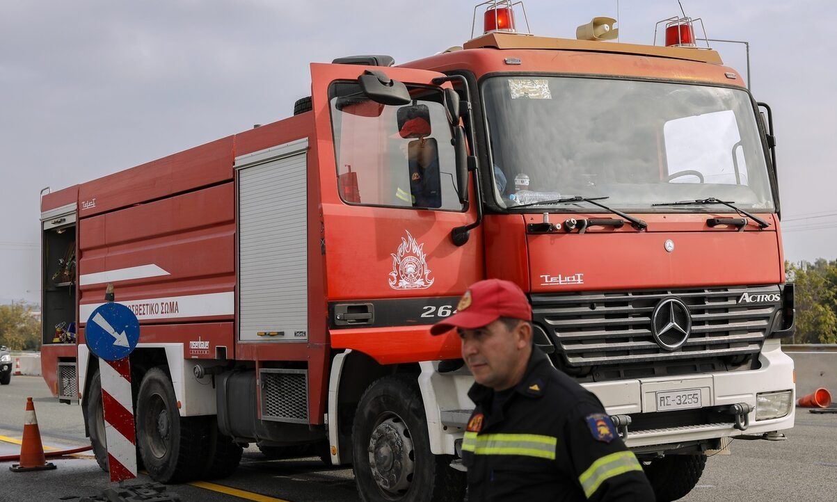 Θεσσαλονίκη: Μηχανή τυλίχτηκε στις φλόγες στην Περιφερειακή