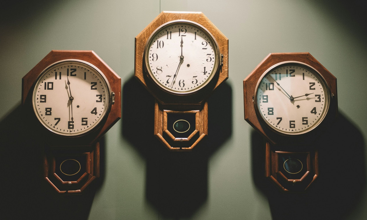 Αλλαγή ώρας 2025: Επιστρέφουμε την Κυριακή σε χειμερινή ώρα – Μέχρι πότε θα ισχύσει το μέτρο