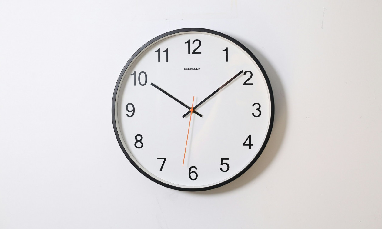 Αλλαγή ώρας 2025: Πότε γυρίζουμε τα ρολόγια μια ώρα πίσω