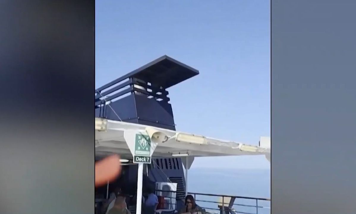 Ταλαιπωρία δίχως τέλος – Πλοίο για Κεφαλονιά έμεινε μεσοπέλαγα λόγω βλάβης