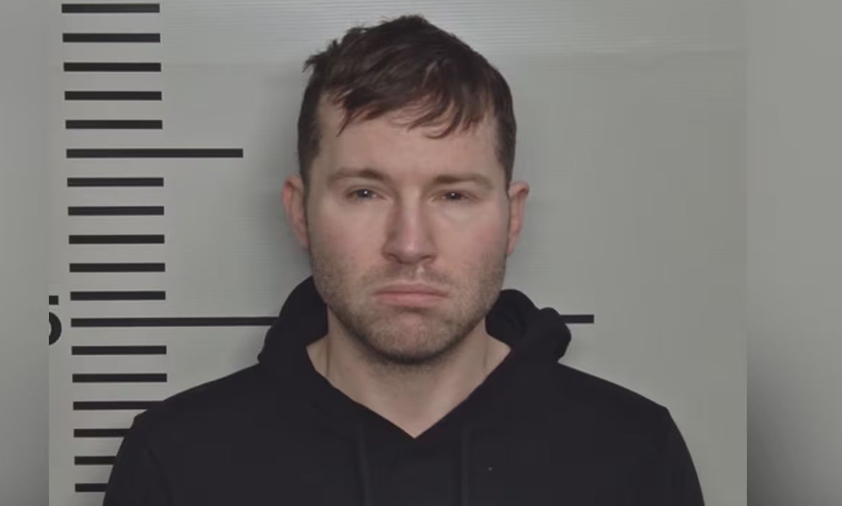 Διάσημος Youtuber με 600.000 συνδρομητές συνελήφθη για εικόνες κακοποίησης παιδιών