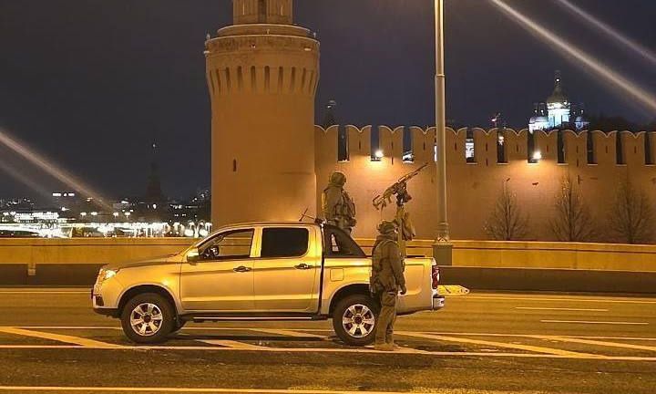 Ρωσία: Δεκάδες ουκρανικά drones πλησίασαν τη Μόσχα – Έκλεισαν δύο αεροδρόμια