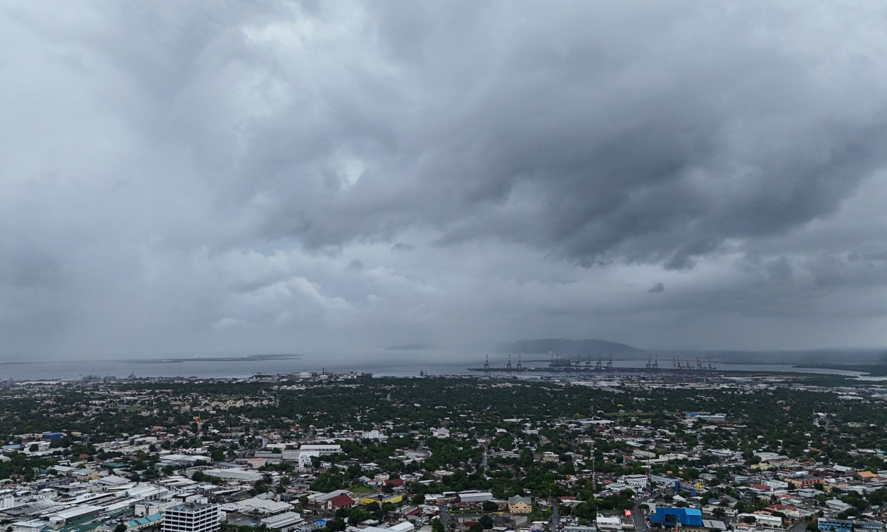 Τζαμάικα: Τρομακτικά πλάνα από το «μάτι» του τυφώνα «Μελίσσα» – Ο ισχυρότερος από το 1851