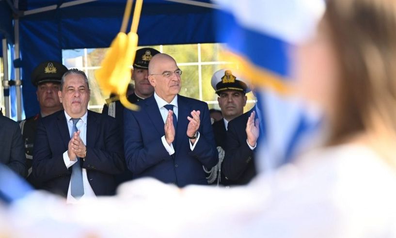 Δένδιας: Παρέλαση καινοτομίας – Πρώτο ορατό δείγμα της μετάβασης των Ενόπλων Δυνάμεων στη νέα εποχή