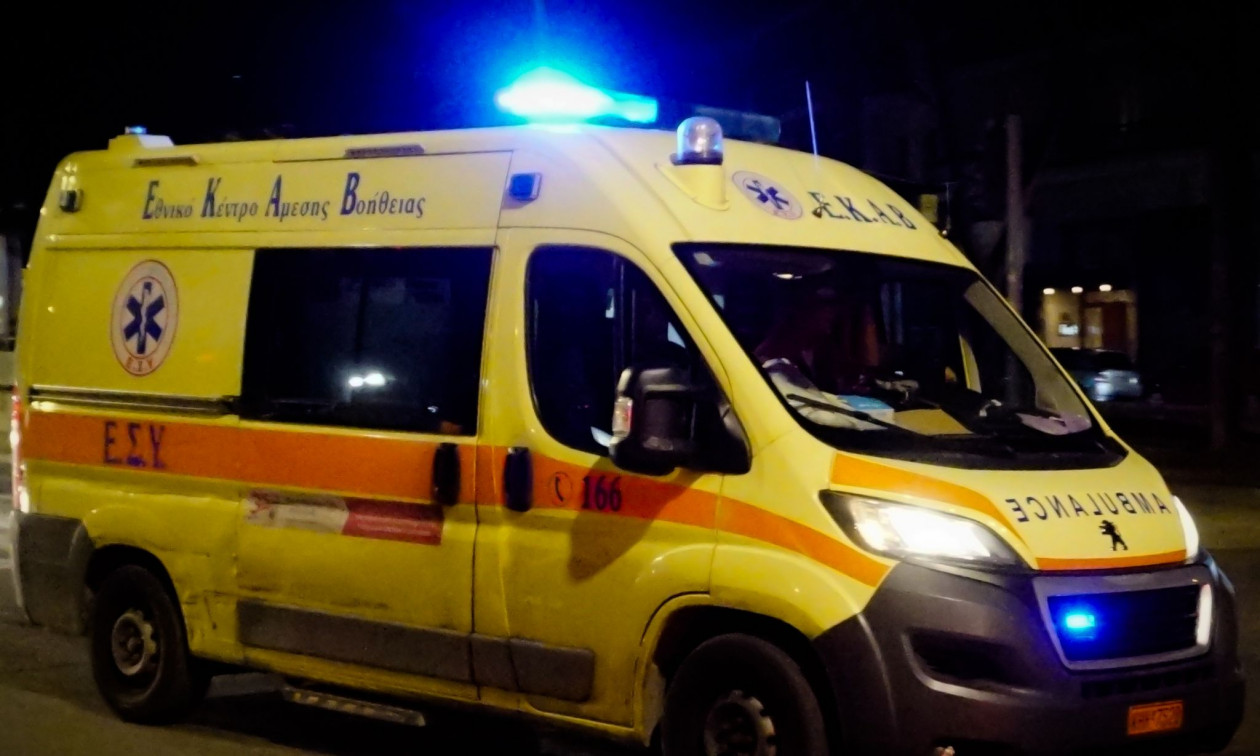 Ναύπακτος: 23χρονη τραυματίστηκε σε εμποροπανήγυρη – Της έπεσε στο κεφάλι σίδερο από στέγαστρο