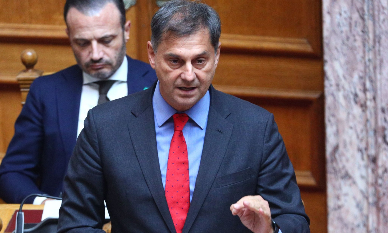 ΣΥΡΙΖΑ: «Ξένη προς τη δημοκρατία η επίθεση στο γραφείο του Χάρη Θεοχάρη»