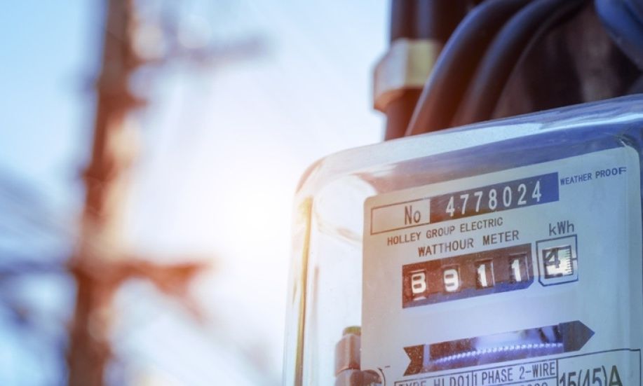 Eurostat: Σταθερή, αλλά σε υψηλά επίπεδα, η μέση τιμή ηλεκτρικής ενέργειας στην ΕΕ