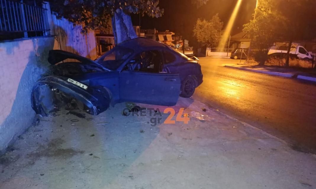 Χανιά: Έχασε τον έλεγχο του αυτοκινήτου και καρφώθηκε σε τοίχο – Δείτε φωτογραφίες