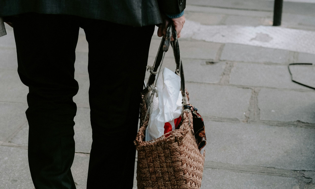 Πάτρα: Γυναίκα πήγε σε καταυλισμό για να ζητήσει την τσάντα που της έκλεψαν – Συνελήφθη ο δράστης