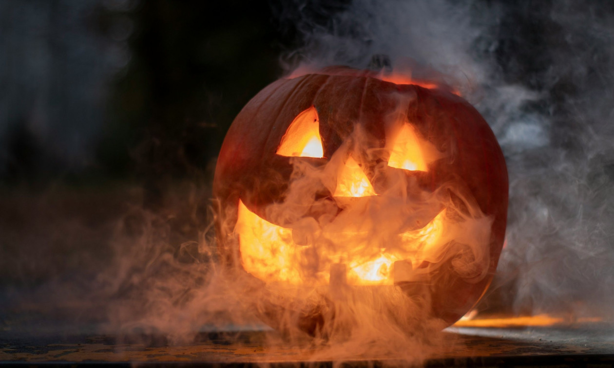 Πώς ξεκίνησε στ’ αλήθεια το Halloween; Η ιστορία της πιο τρομακτικής γιορτής του χρόνου