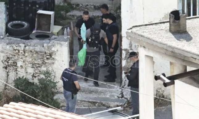 Βορίζια: Βρήκαν παράνομο οπλισμό σε αποθήκη – Φωτογραφίες του Newsbomb