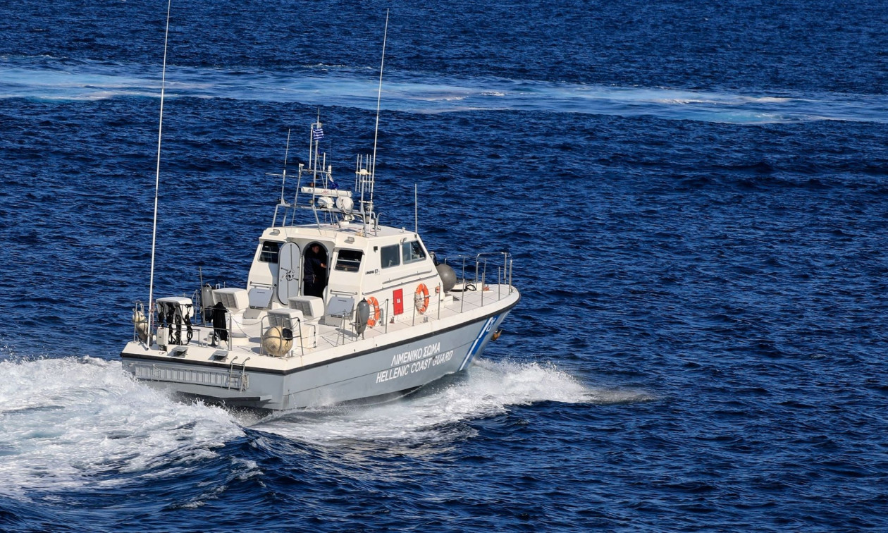 Σώθηκε 31χρονος ναυτικός έπειτα από πτώση στη θάλασσα νότια της Ηρακλειάς