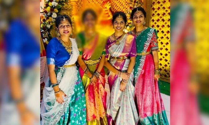 Ινδία: Πατέρας χάνει τις 3 κόρες του σε τροχαίο – Λεωφορείο θάφτηκε κάτω από τόνους χαλικιών